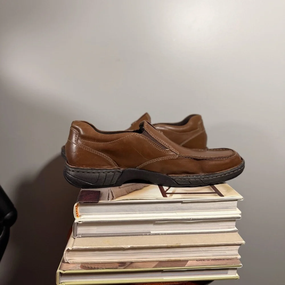 Rockport Size 10 Men's Brown Leather Slip-On Shoes